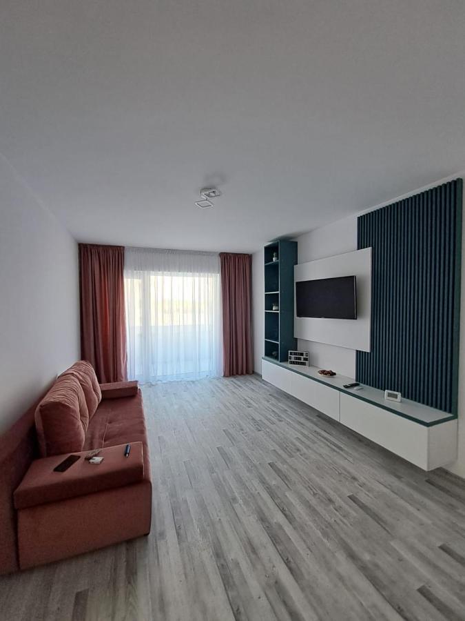 Happy Rental Apartments 2 Craiova Exterior photo